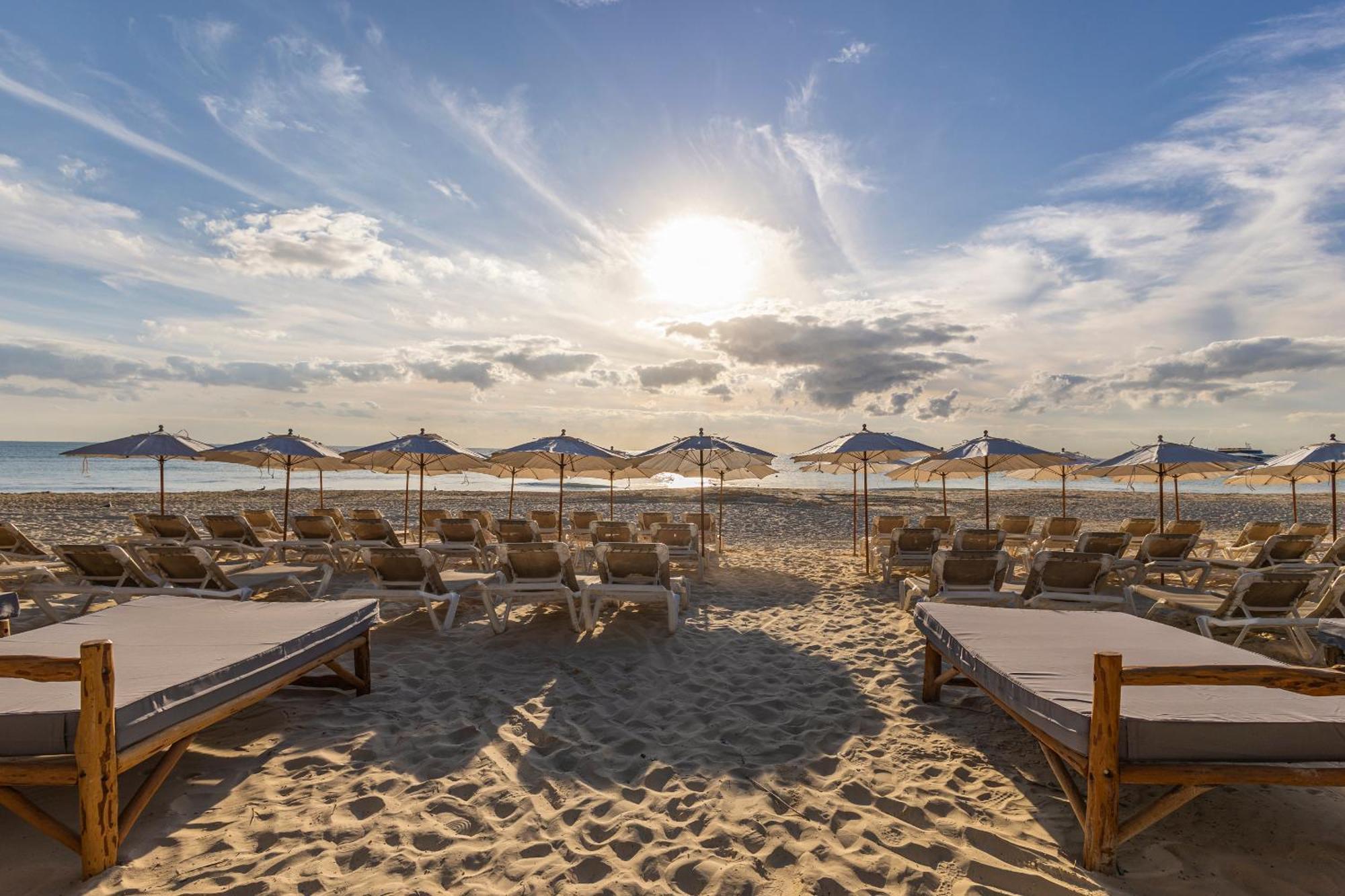 Areia Playa Del Carmen - Beach Front Hotel Екстериор снимка