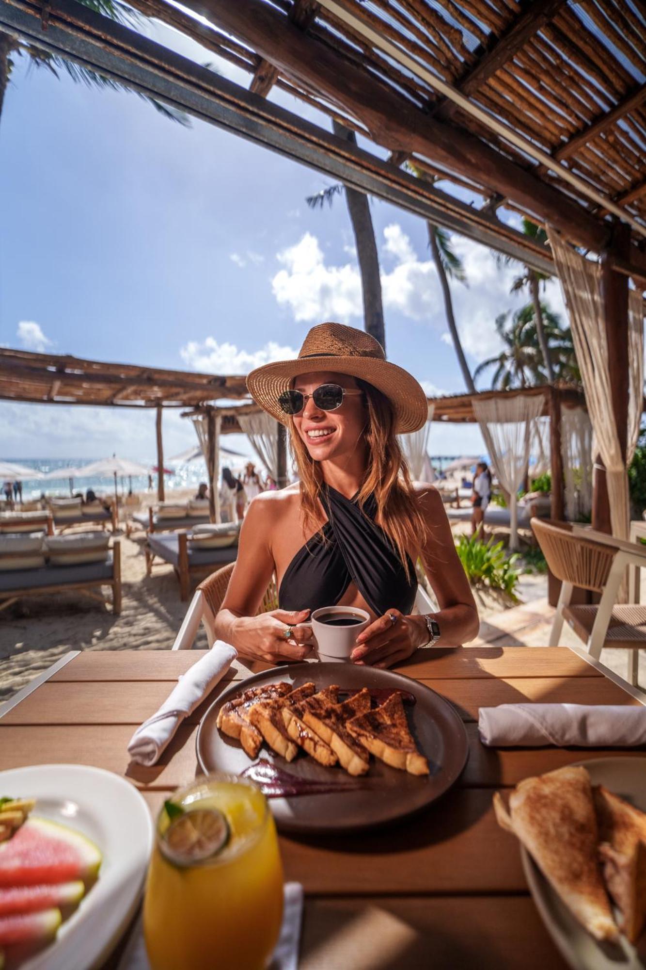 Areia Playa Del Carmen - Beach Front Hotel Екстериор снимка