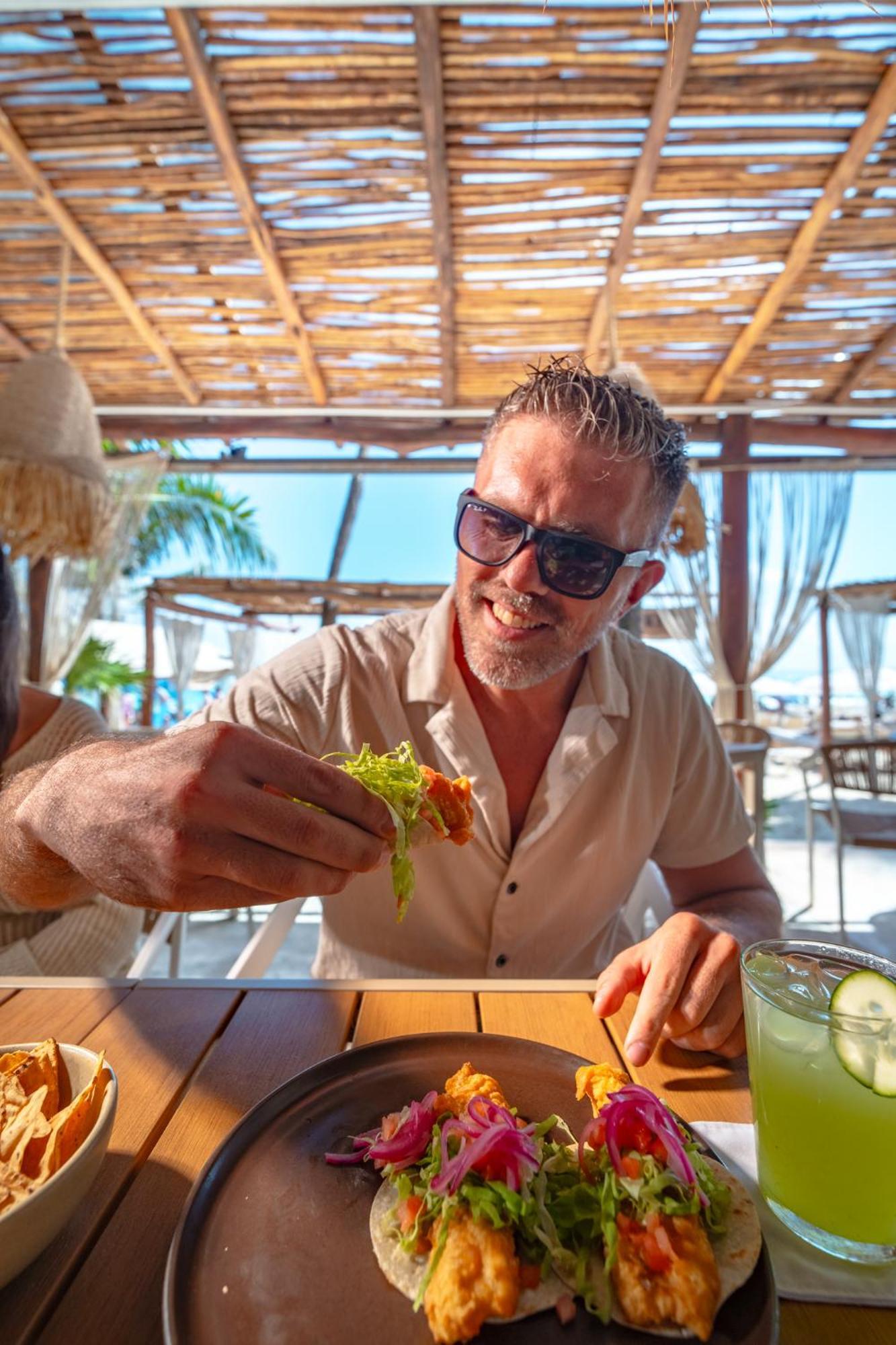 Areia Playa Del Carmen - Beach Front Hotel Екстериор снимка